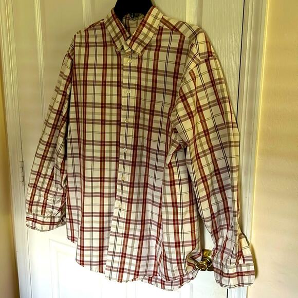 Turnberry Mens L dress shirt rounded tail, chest pocket. Easy care plaid - Picture 2 of 6